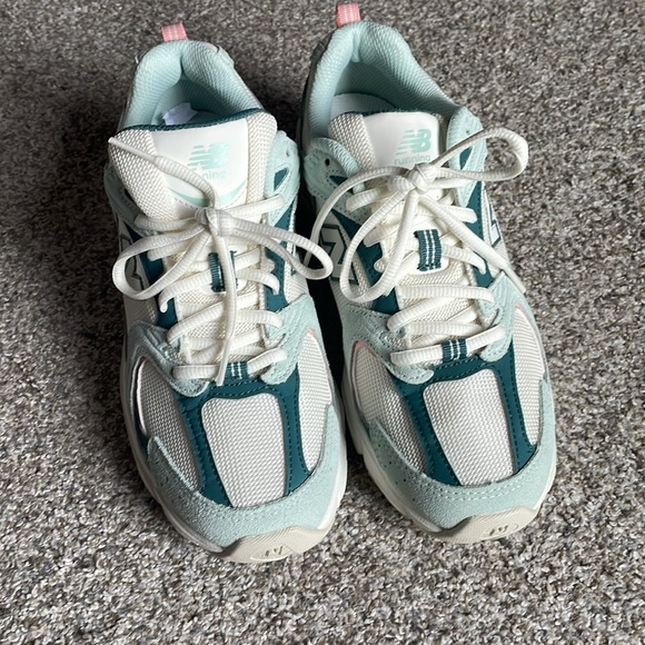 New Balance x Calia - 530 Running Sneakers - Picture 2 of 7